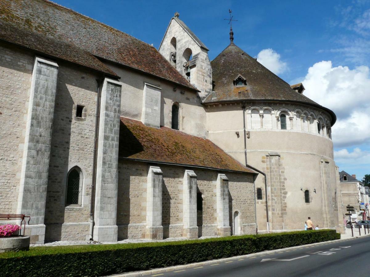 Les Chambres De La Basilique Neuvy-Saint-Sépulchre Exteriör bild