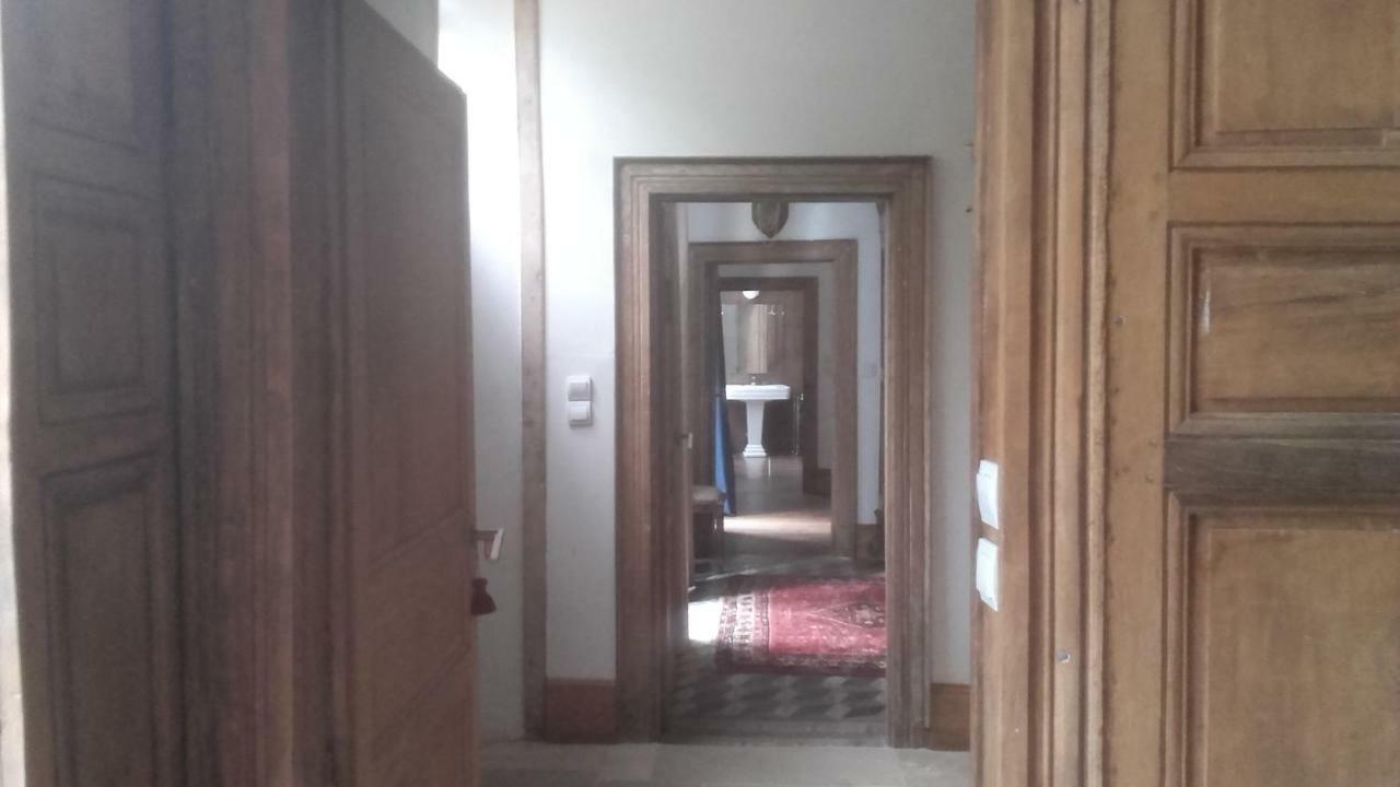 Les Chambres De La Basilique Neuvy-Saint-Sépulchre Exteriör bild